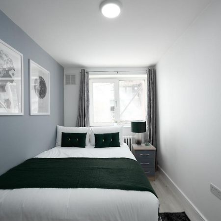 Spacious 4 Bedroom House Next To Kensington Palace ロンドン エクステリア 写真