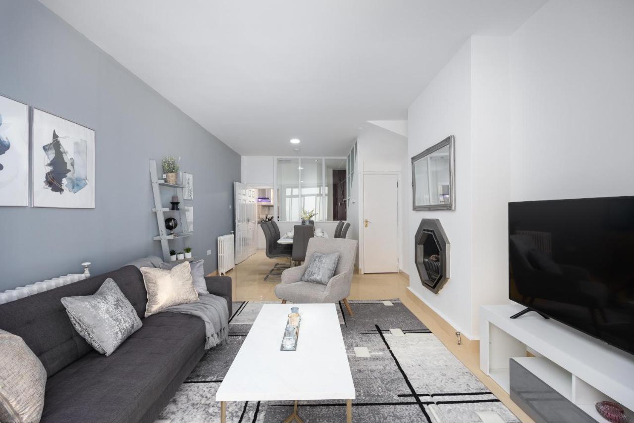 Spacious 4 Bedroom House Next To Kensington Palace ロンドン エクステリア 写真