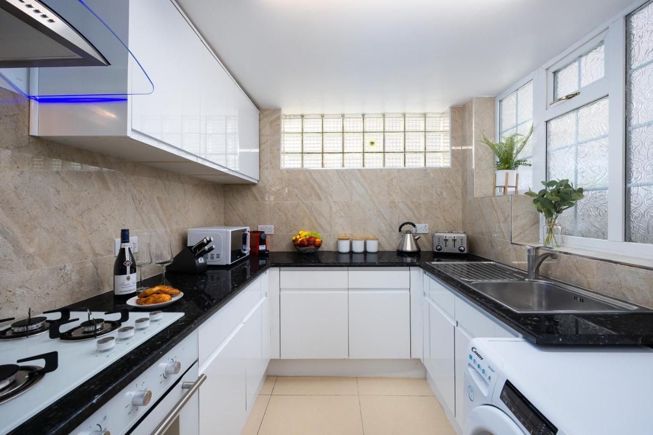 Spacious 4 Bedroom House Next To Kensington Palace ロンドン エクステリア 写真