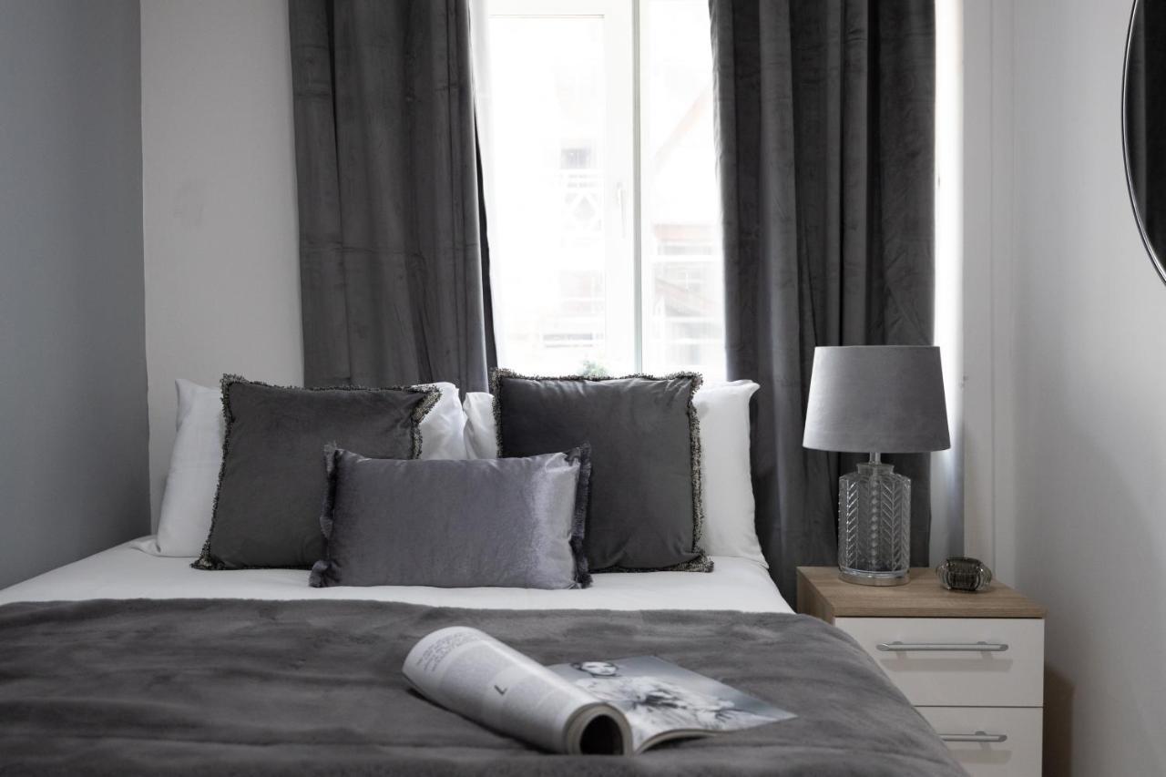 Spacious 4 Bedroom House Next To Kensington Palace ロンドン エクステリア 写真